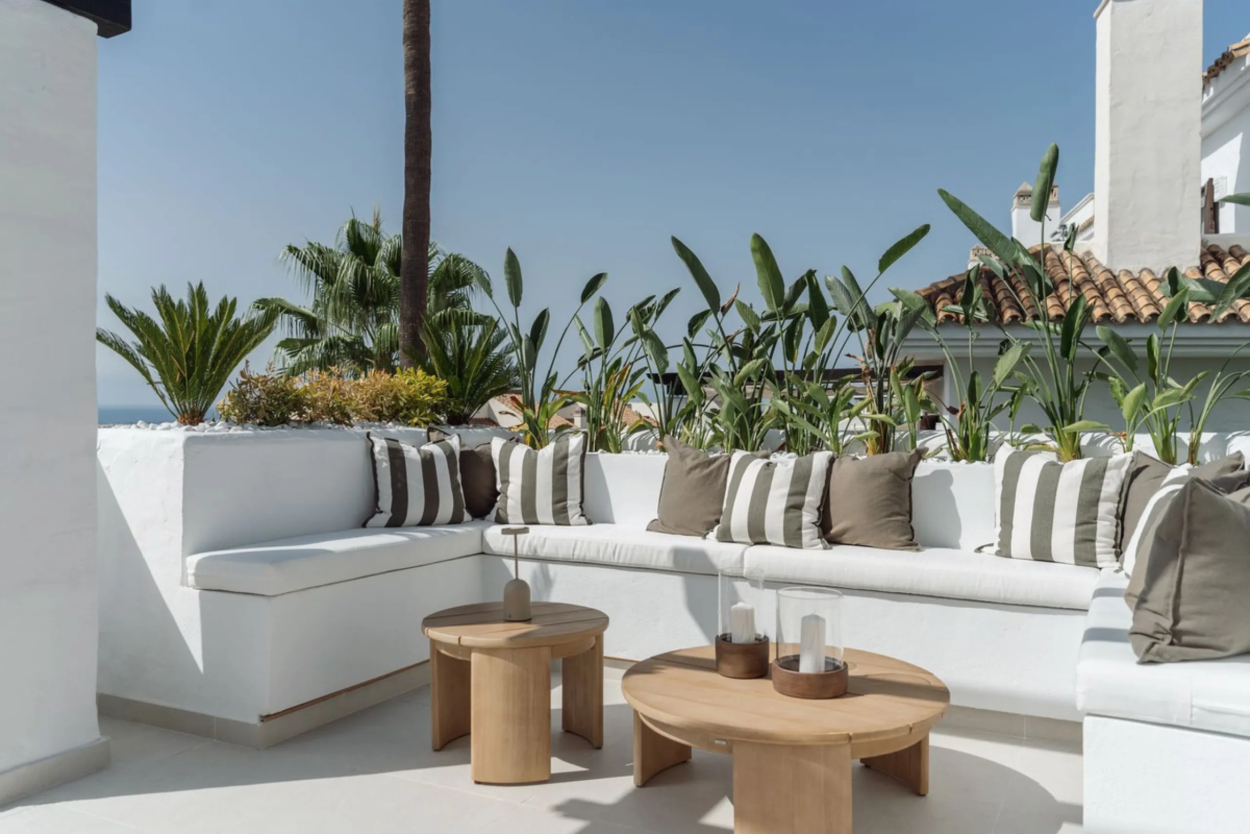 Corner Duplex Penthouse with Private Plunge Pool & Sea Views