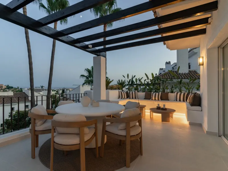 Corner Duplex Penthouse with Private Plunge Pool & Sea Views