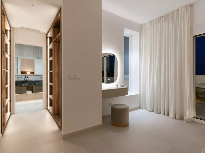 Corner Duplex Penthouse with Private Plunge Pool & Sea Views