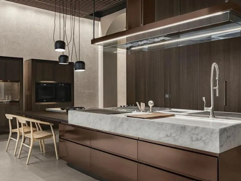 Located next to La Capellanía, just five minutes from the charming Benalmádena Pueblo and directly beneath the iconic Buddhist Stupa in Retamar, this exceptional single-level villa has been designed by one of Spain's most award-winning architects. Every l