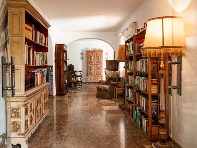 House - Detached Villa в продаже в Marbella, Málaga. В доме 3 спален и 2 ванных комнат. Площадь дома 211 м². Площадь участка 1262 м²