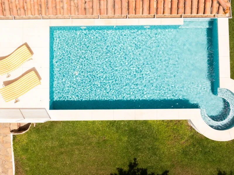House - Detached Villa в продаже в Marbella, Málaga. В доме 3 спален и 2 ванных комнат. Площадь дома 211 м². Площадь участка 1262 м²