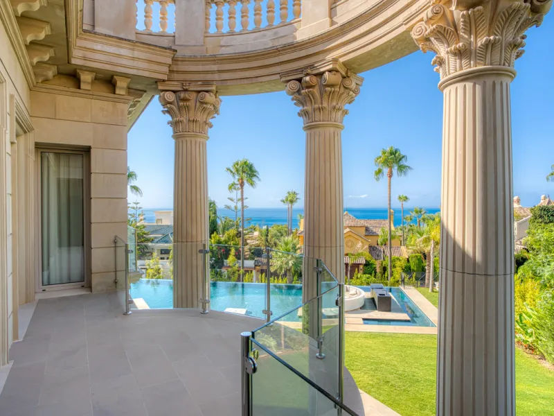 Neue Architektenvilla in Sierra Blanca, Marbella