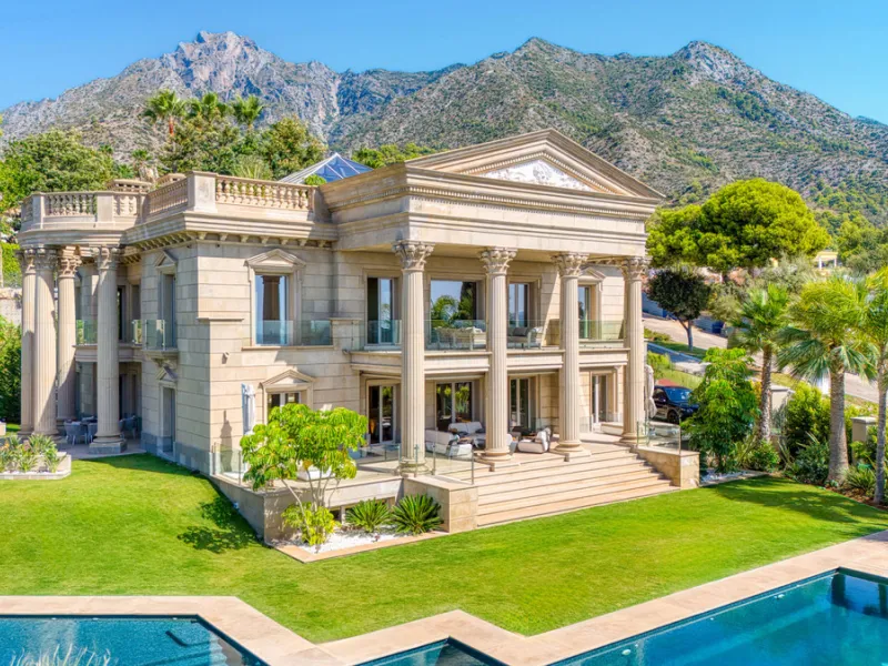Neue Architektenvilla in Sierra Blanca, Marbella