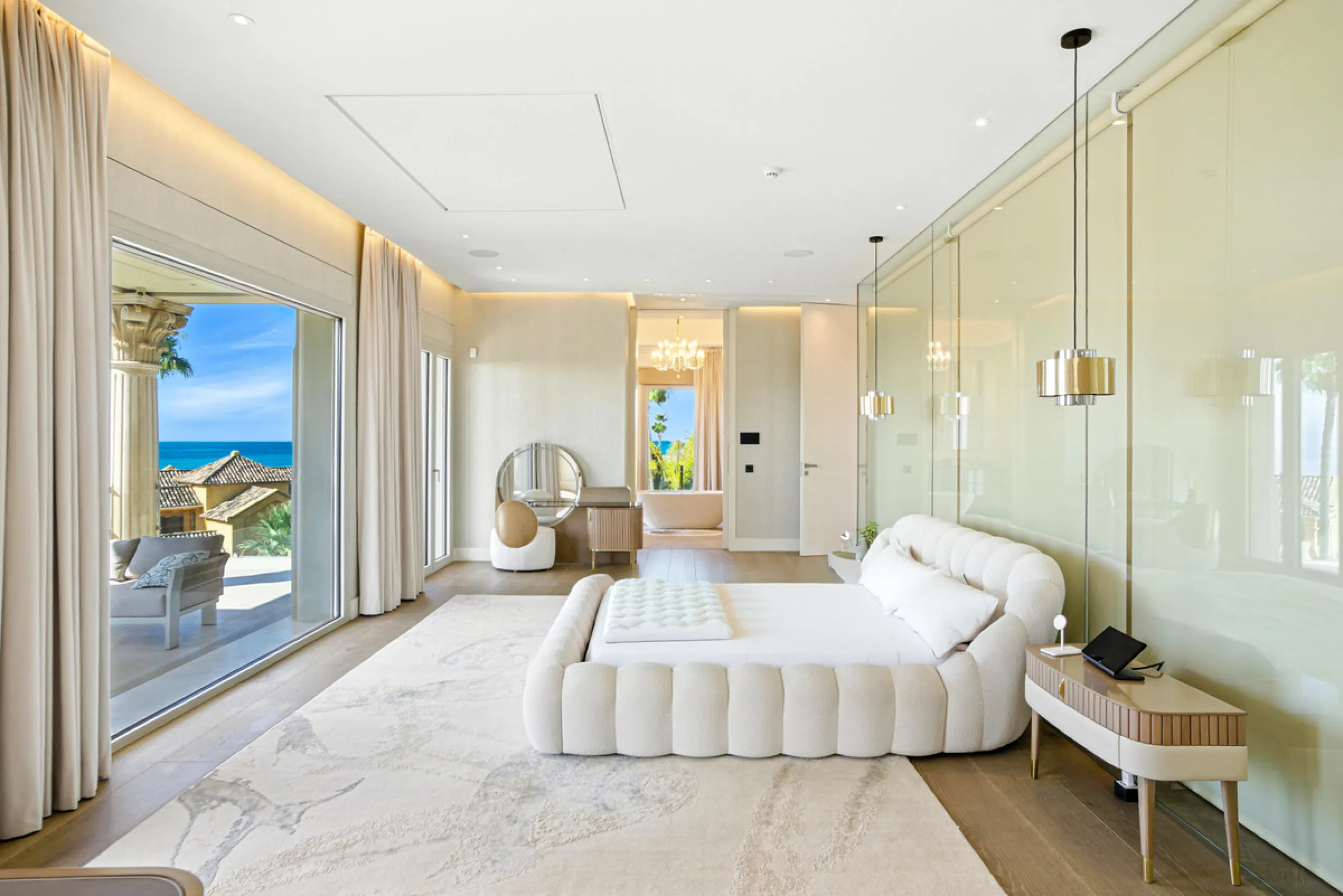 Neue Architektenvilla in Sierra Blanca, Marbella
