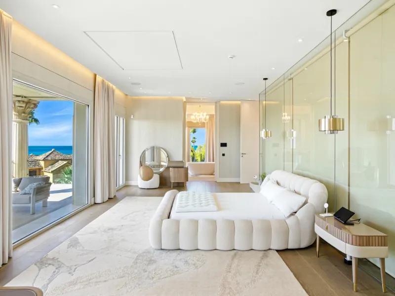 Neue Architektenvilla in Sierra Blanca, Marbella