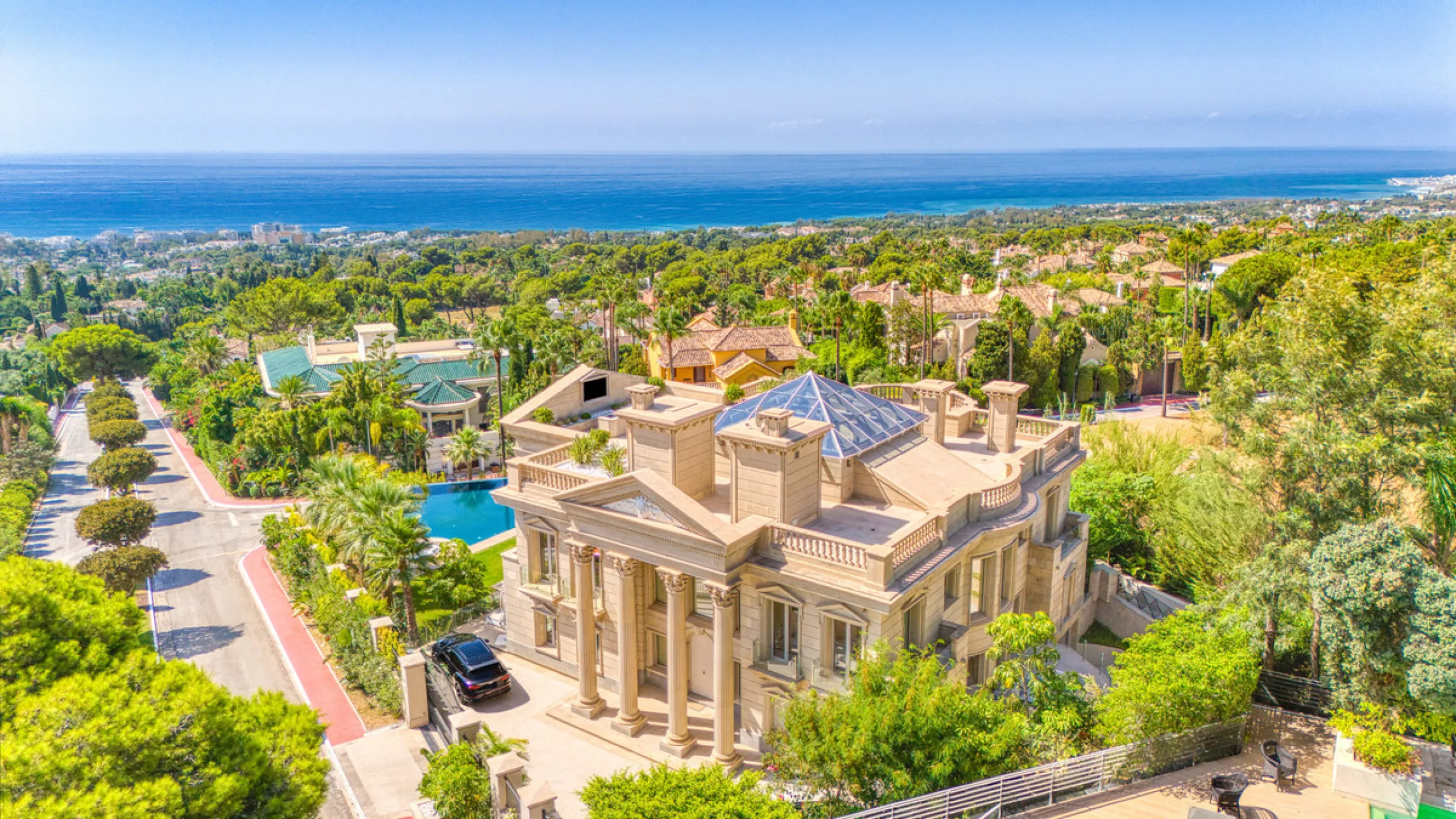 Neue Architektenvilla in Sierra Blanca, Marbella