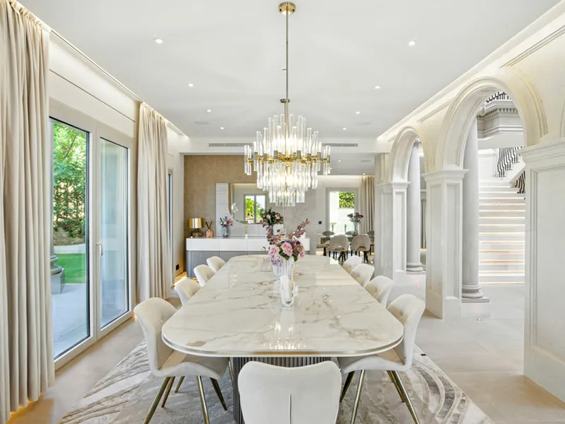 Neue Architektenvilla in Sierra Blanca, Marbella