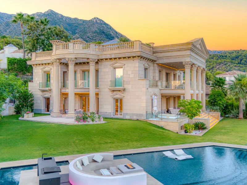 Neue Architektenvilla in Sierra Blanca, Marbella