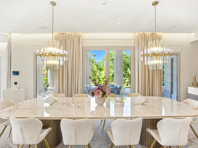 Neue Architektenvilla in Sierra Blanca, Marbella
