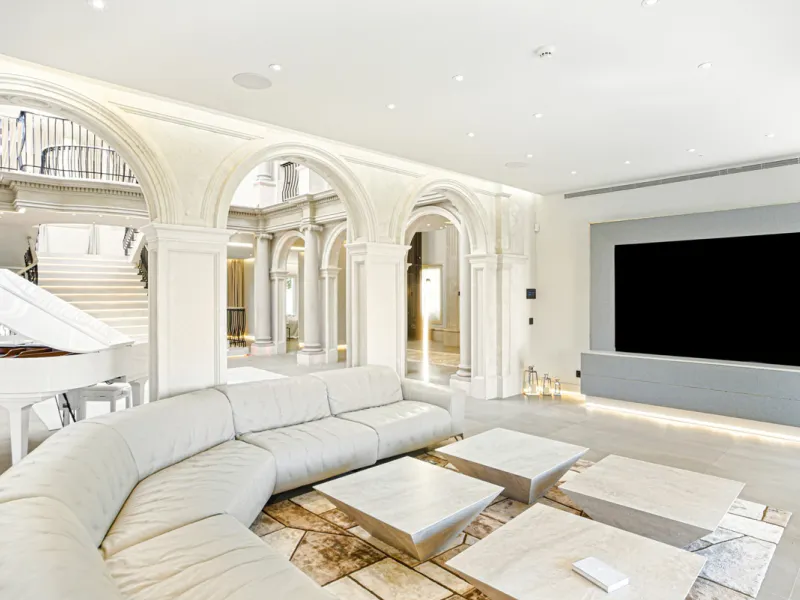 Neue Architektenvilla in Sierra Blanca, Marbella