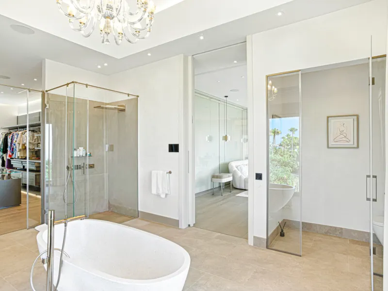 Neue Architektenvilla in Sierra Blanca, Marbella