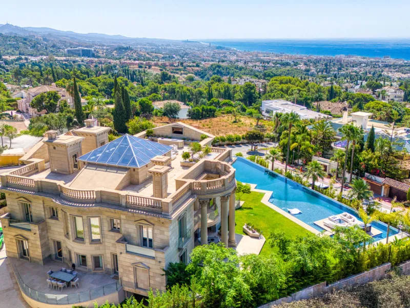 Neue Architektenvilla in Sierra Blanca, Marbella