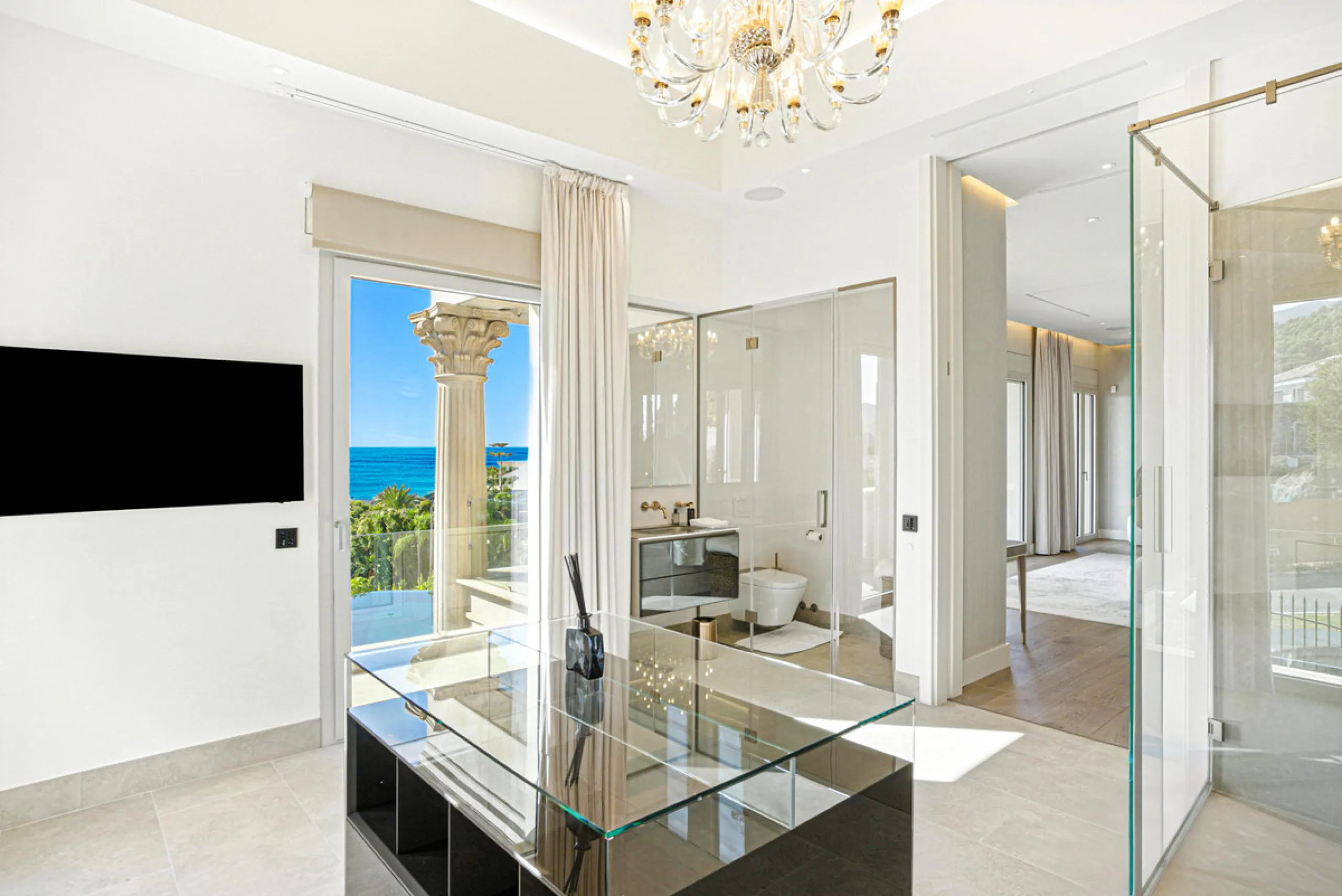 Neue Architektenvilla in Sierra Blanca, Marbella