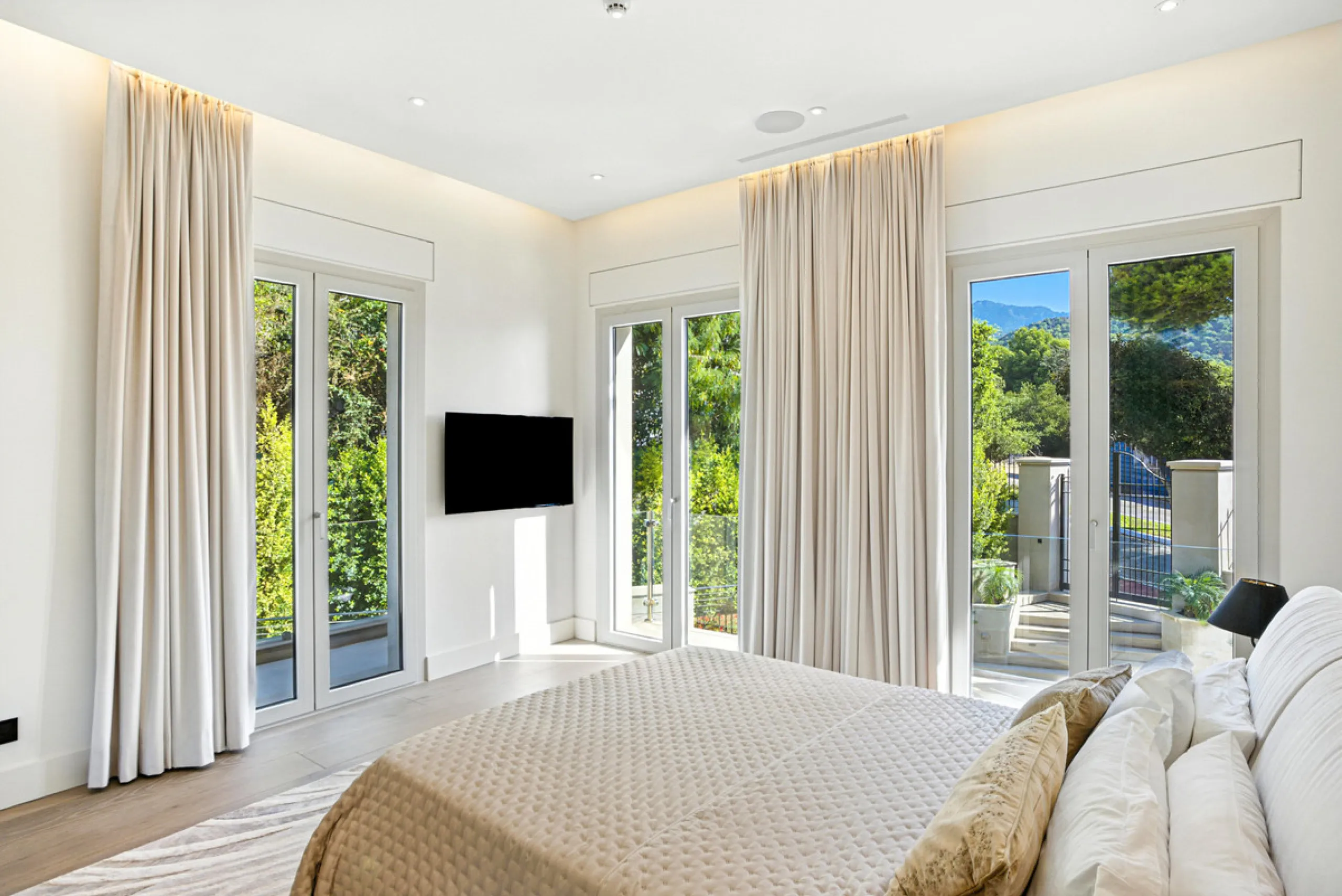 Neue Architektenvilla in Sierra Blanca, Marbella