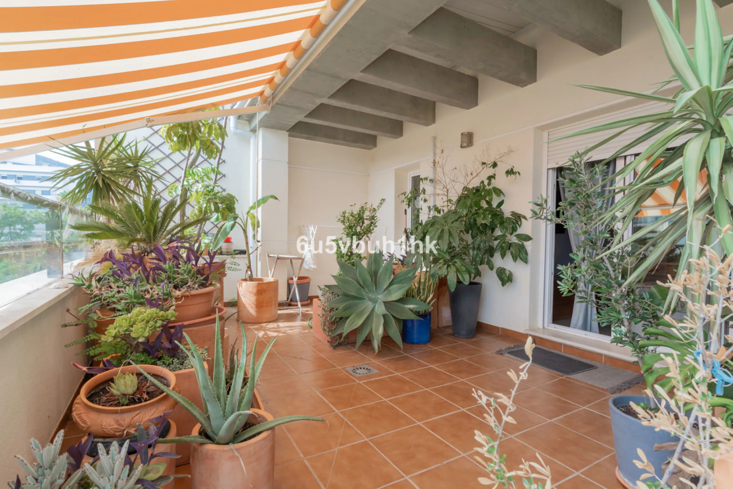 Apartment - Penthouse в продаже в Torremolinos, Málaga. В доме 4 спален и 2 ванных комнат. Площадь дома 139 м²