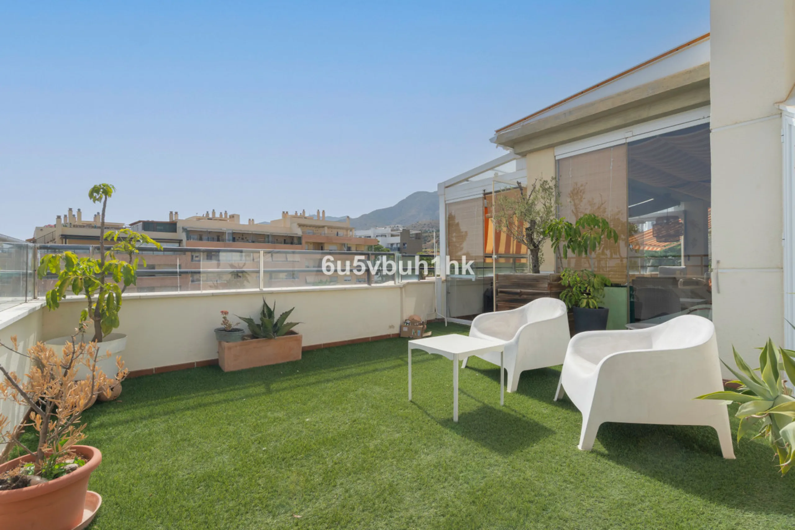 Apartment - Penthouse в продаже в Torremolinos, Málaga. В доме 4 спален и 2 ванных комнат. Площадь дома 139 м²