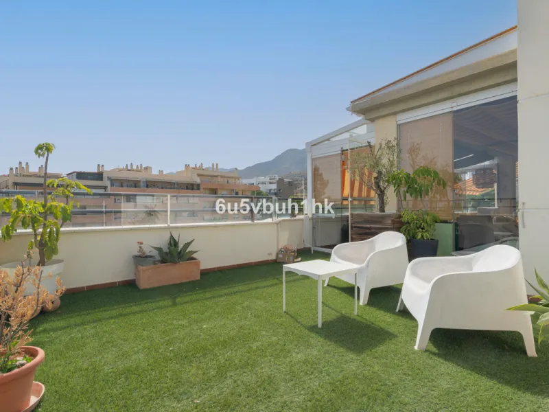 Apartment - Penthouse в продаже в Torremolinos, Málaga. В доме 4 спален и 2 ванных комнат. Площадь дома 139 м²