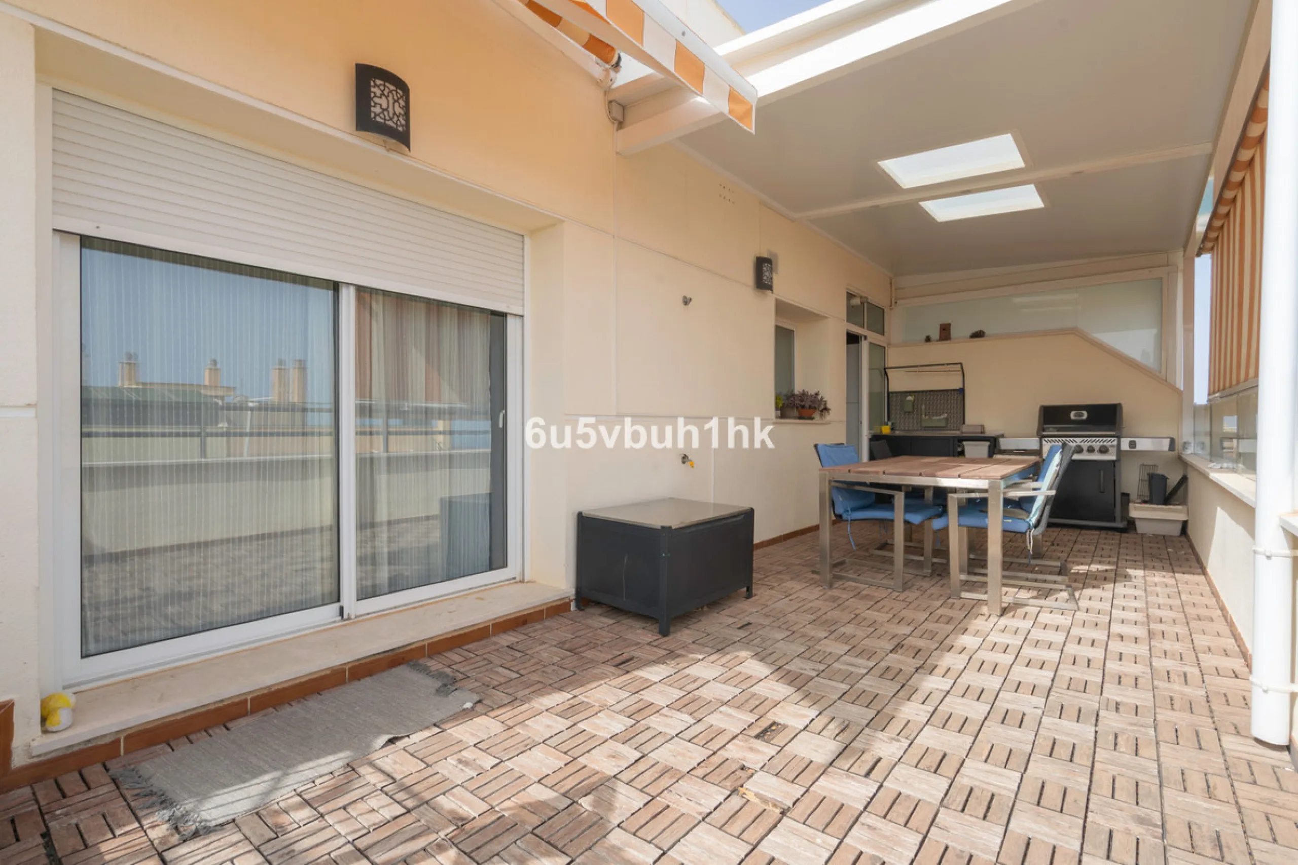 Apartment - Penthouse в продаже в Torremolinos, Málaga. В доме 4 спален и 2 ванных комнат. Площадь дома 139 м²