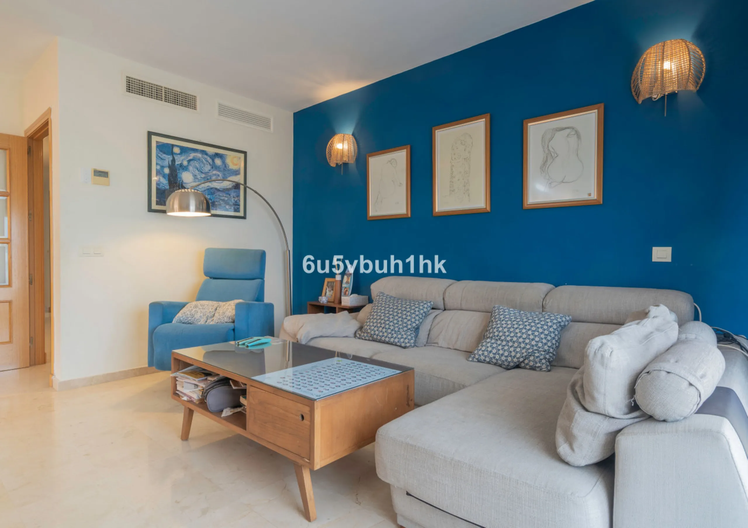 Apartment - Penthouse в продаже в Torremolinos, Málaga. В доме 4 спален и 2 ванных комнат. Площадь дома 139 м²