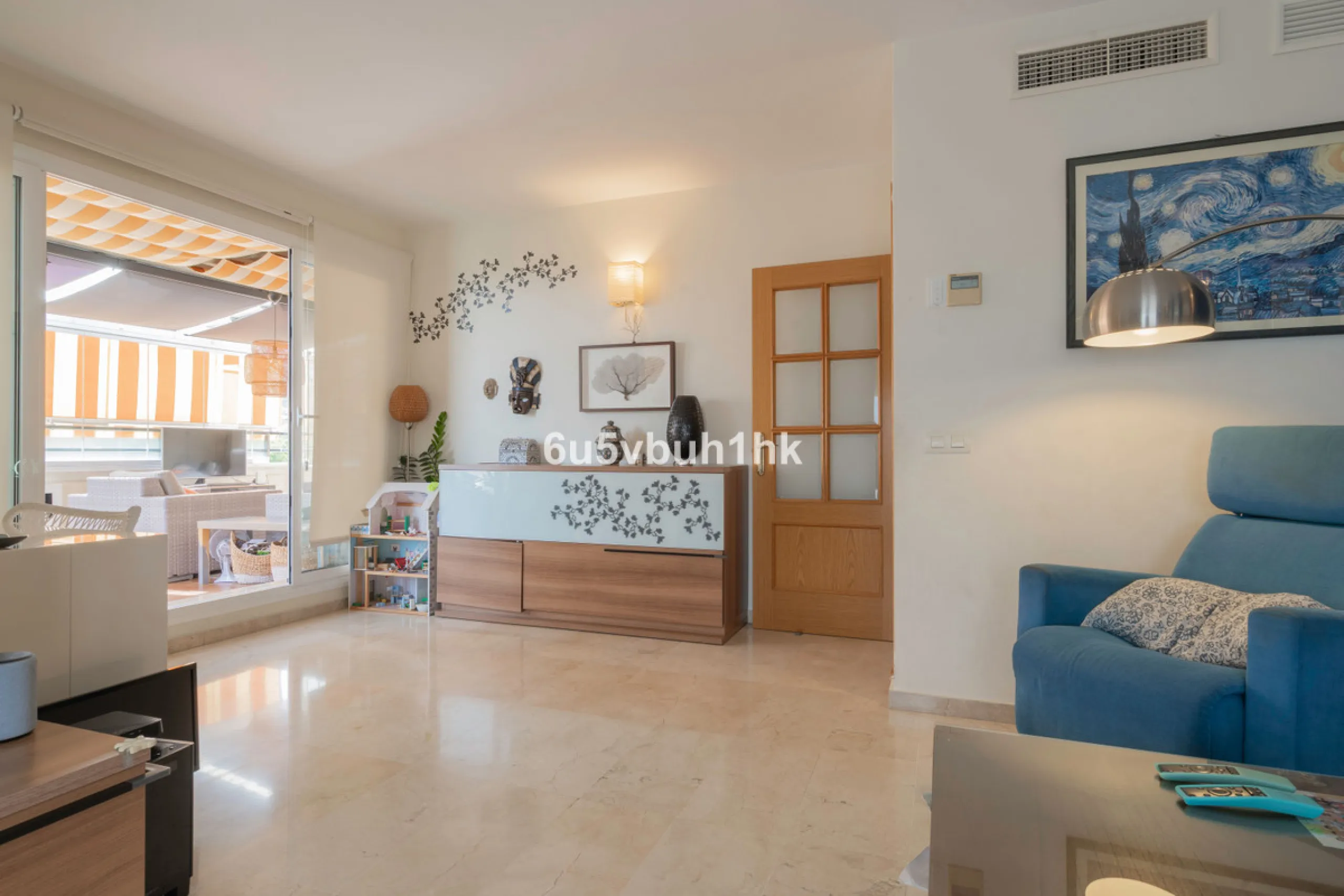 Apartment - Penthouse в продаже в Torremolinos, Málaga. В доме 4 спален и 2 ванных комнат. Площадь дома 139 м²