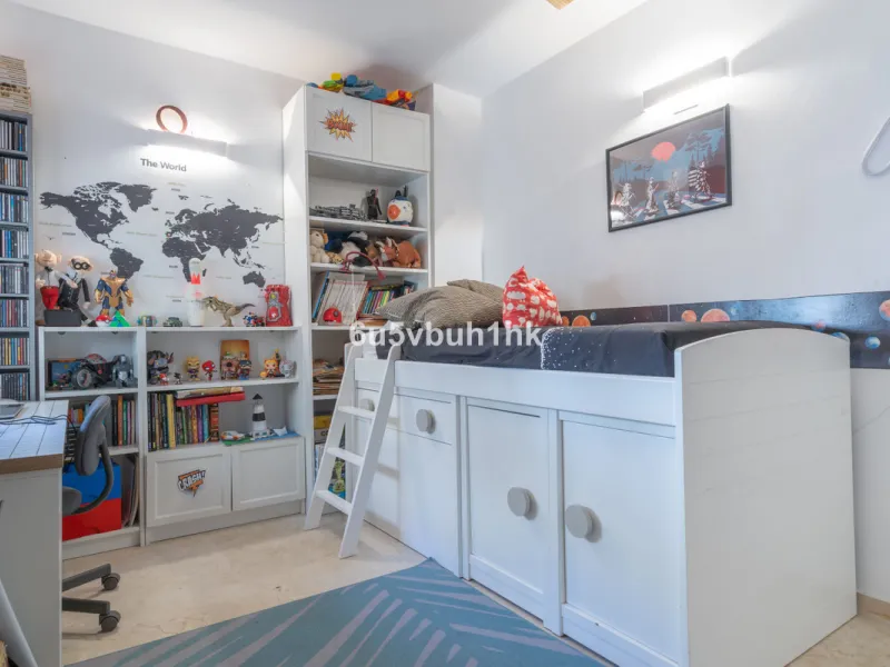 Apartment - Penthouse в продаже в Torremolinos, Málaga. В доме 4 спален и 2 ванных комнат. Площадь дома 139 м²