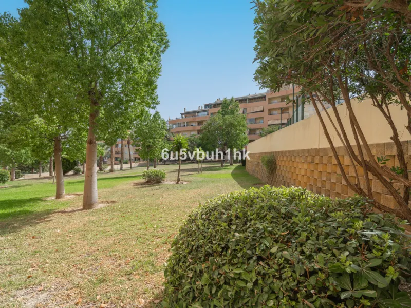 Apartment - Penthouse в продаже в Torremolinos, Málaga. В доме 4 спален и 2 ванных комнат. Площадь дома 139 м²
