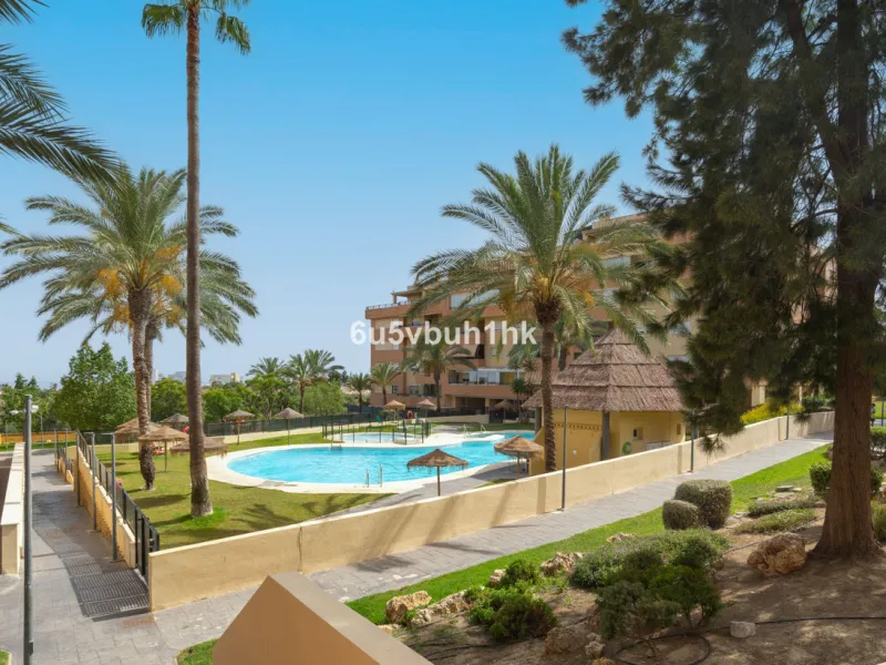 Apartment - Penthouse в продаже в Torremolinos, Málaga. В доме 4 спален и 2 ванных комнат. Площадь дома 139 м²