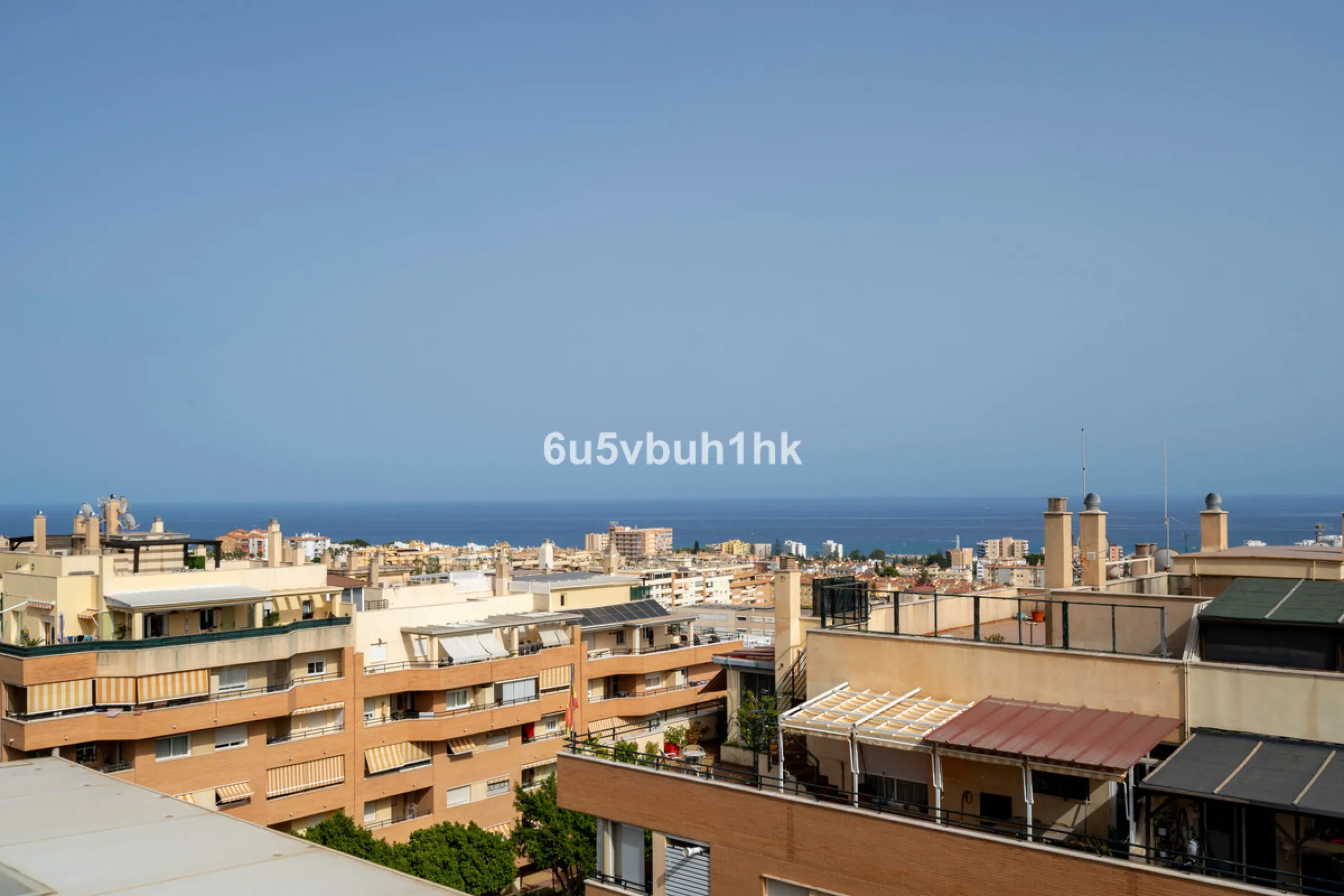 Apartment - Penthouse в продаже в Torremolinos, Málaga. В доме 4 спален и 2 ванных комнат. Площадь дома 139 м²