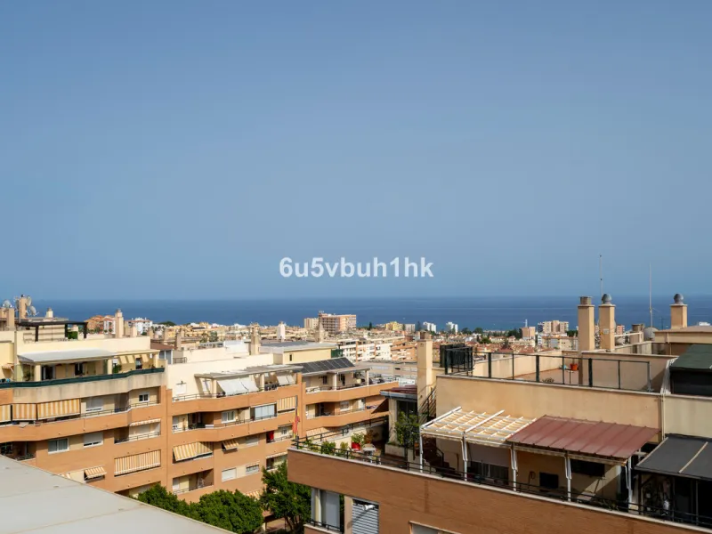 Apartment - Penthouse в продаже в Torremolinos, Málaga. В доме 4 спален и 2 ванных комнат. Площадь дома 139 м²