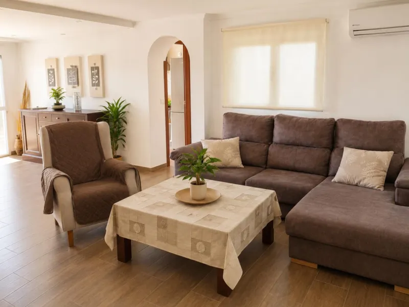 Beachfront 2-Bedroom Apartment in an Unbeatable Location