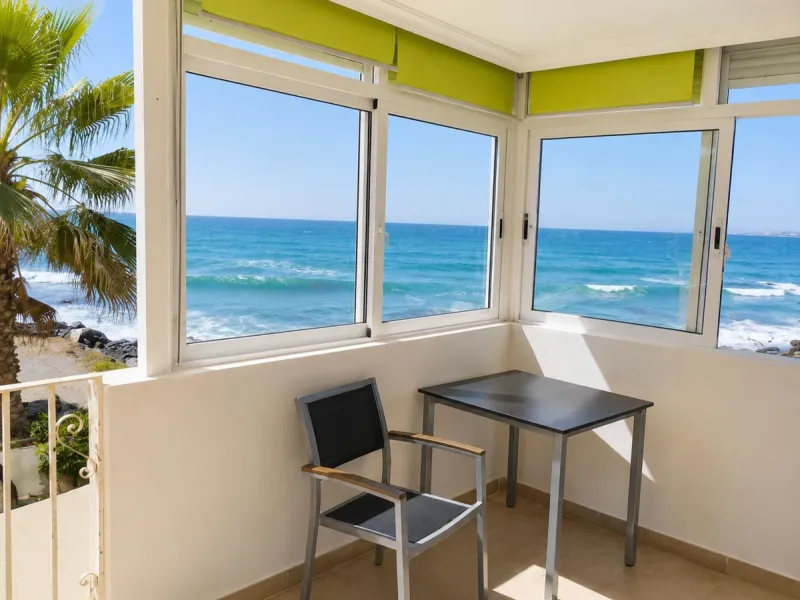 Beachfront 2-Bedroom Apartment in an Unbeatable Location