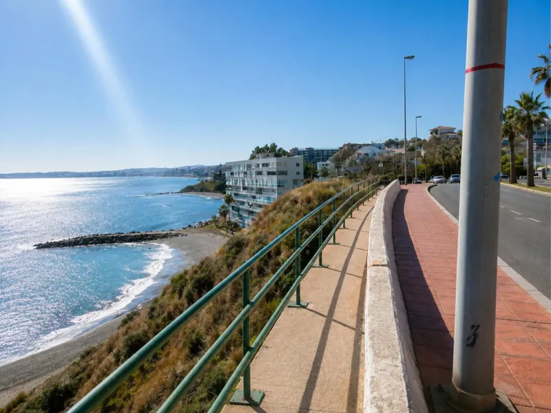 Beachfront 2-Bedroom Apartment in an Unbeatable Location