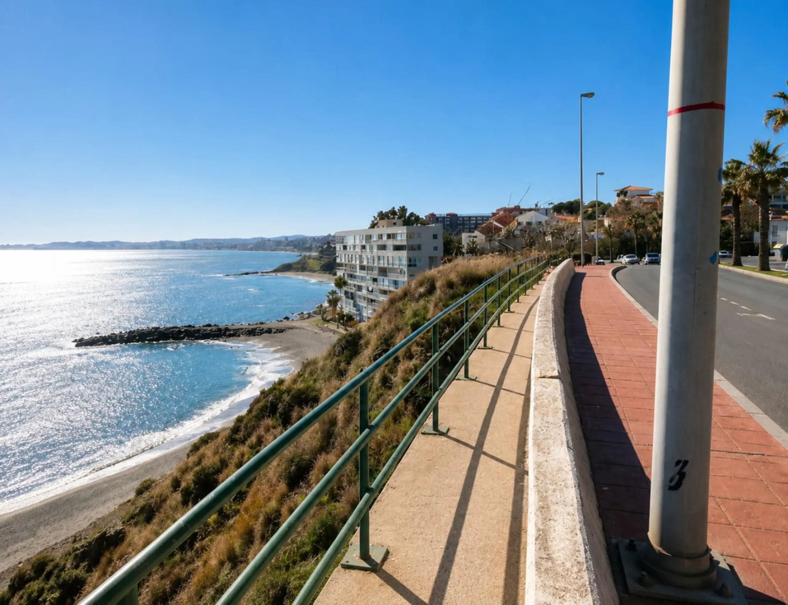 Beachfront 2-Bedroom Apartment in an Unbeatable Location