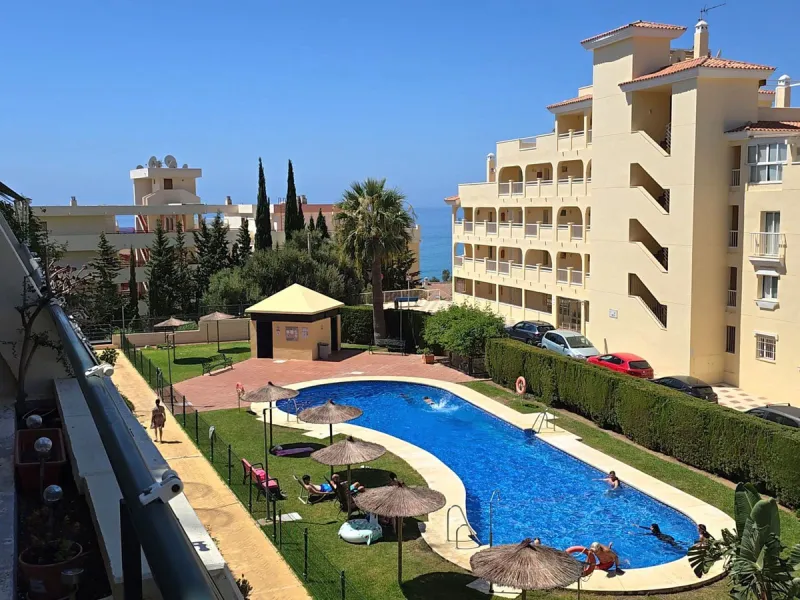 Apartment - Middle Floor Apartment в продаже в Benalmadena, Málaga. В доме 2 спален и 1 ванных комнат. Площадь дома 103 м²