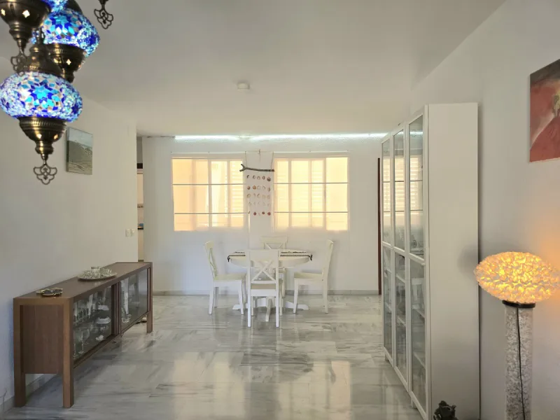 Apartment - Middle Floor Apartment в продаже в Benalmadena, Málaga. В доме 2 спален и 1 ванных комнат. Площадь дома 103 м²