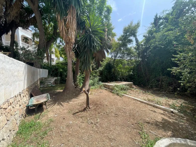 House - Detached Villa в продаже в Benalmadena, Málaga. В доме 3 спален и 2 ванных комнат. Площадь дома 126 м². Площадь участка 831 м²