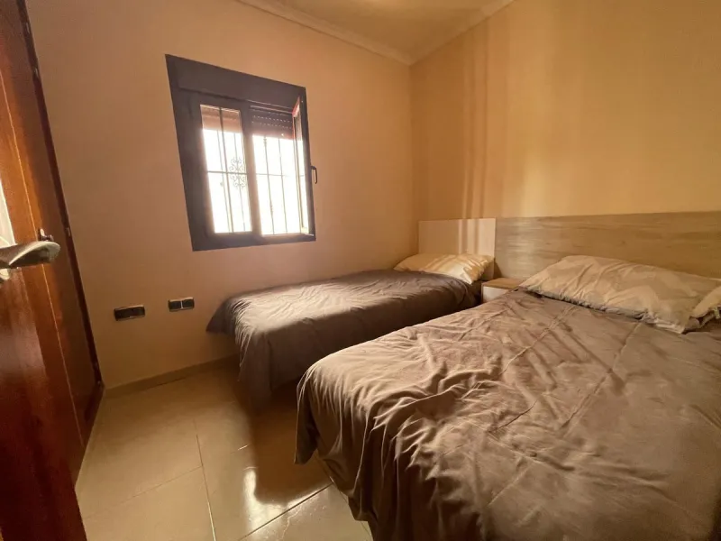 House - Detached Villa в продаже в Benalmadena, Málaga. В доме 3 спален и 2 ванных комнат. Площадь дома 126 м². Площадь участка 831 м²