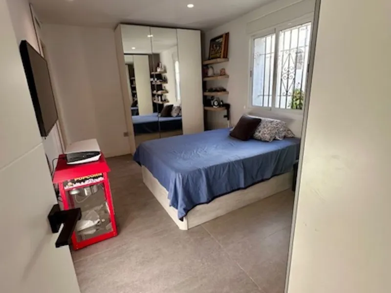 MODERN GROUND FLOOR APARTMENT - FULLY RENOVATED AND WITH PRIVATE POOL