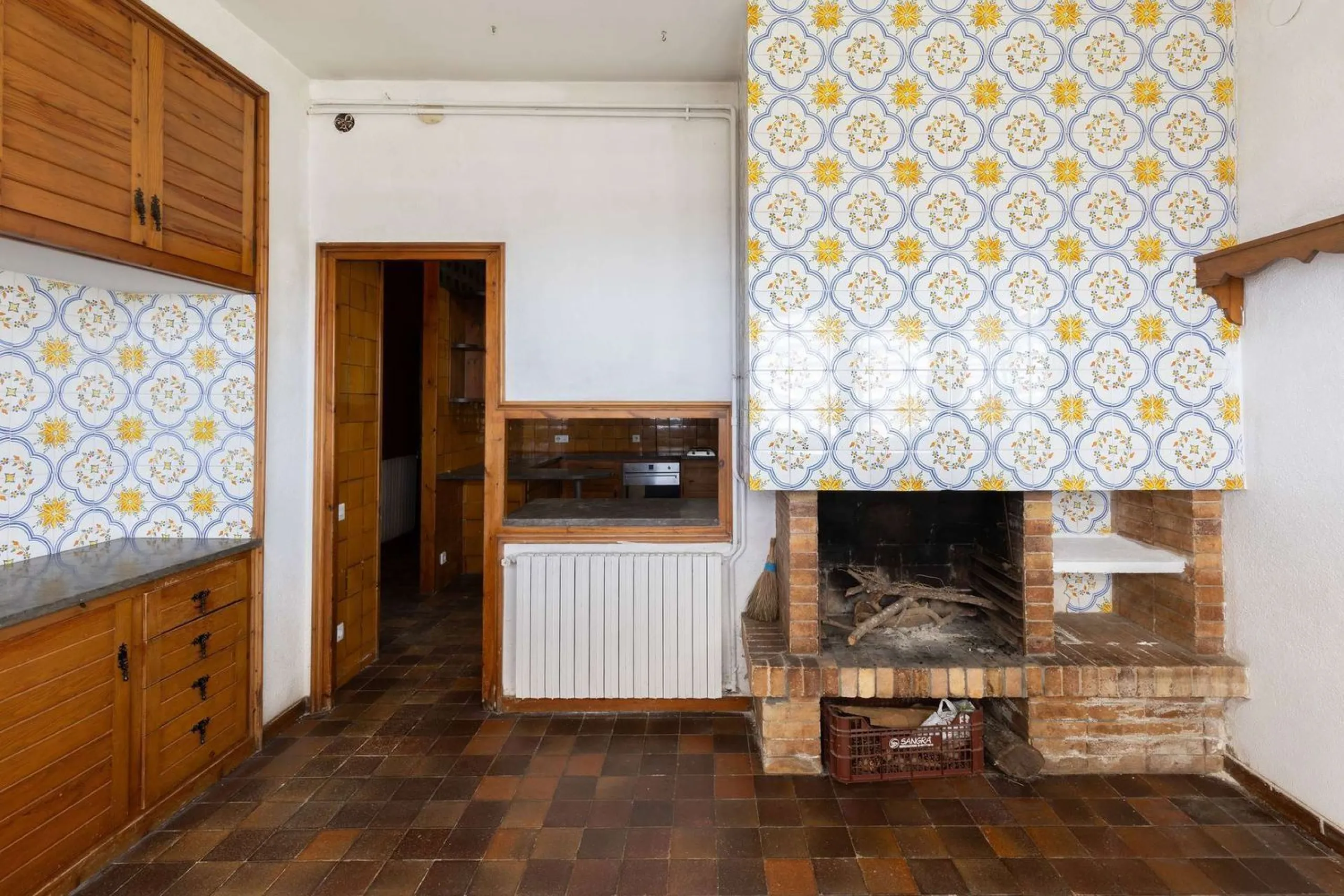 Exclusiva finca con tres viviendas, vistas al mar y gran parcela en Cabrera de Mar