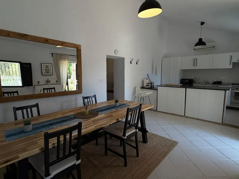 SPECTACULAR ESTATE WITH THREE INDEPENDENT HOUSES AND A STUDIO ON MORE THAN 6,000 m² OF FENCED LAND