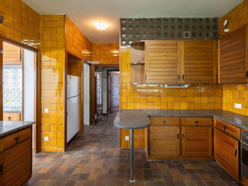 Exclusiva finca con tres viviendas, vistas al mar y gran parcela en Cabrera de Mar