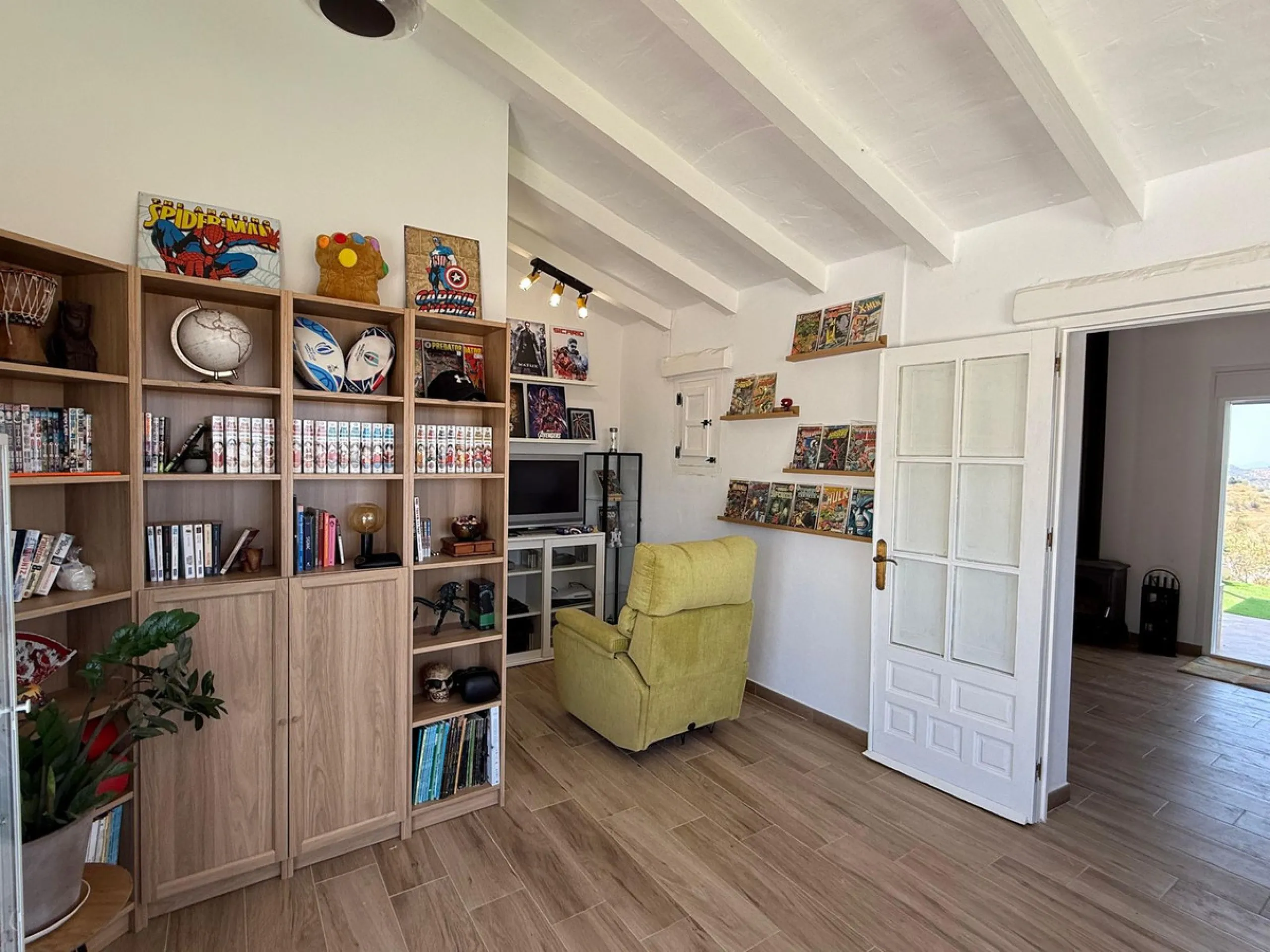 SPECTACULAR ESTATE WITH THREE INDEPENDENT HOUSES AND A STUDIO ON MORE THAN 6,000 m² OF FENCED LAND