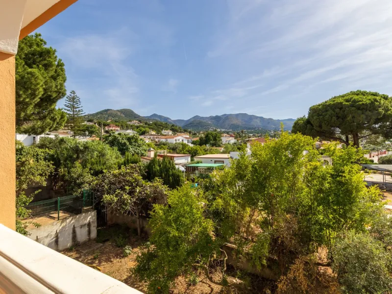 House - Detached Villa в продаже в Alhaurín de la Torre, Málaga. В доме 4 спален и 2 ванных комнат. Площадь дома 290 м². Площадь участка 1500 м²