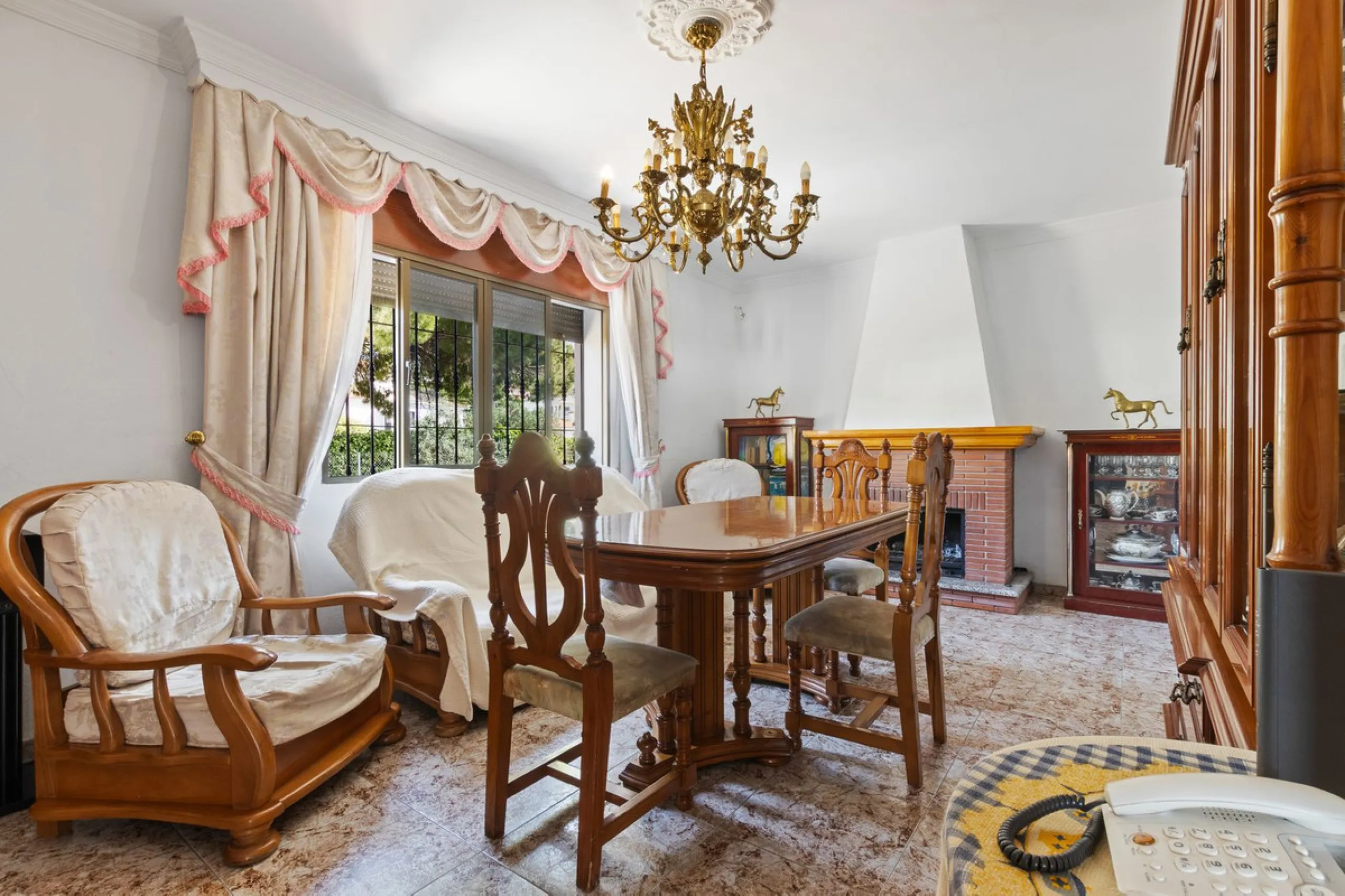 House - Detached Villa в продаже в Alhaurín de la Torre, Málaga. В доме 4 спален и 2 ванных комнат. Площадь дома 290 м². Площадь участка 1500 м²