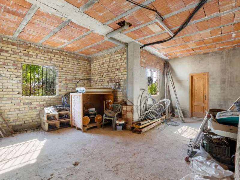 House - Detached Villa в продаже в Alhaurín de la Torre, Málaga. В доме 4 спален и 2 ванных комнат. Площадь дома 290 м². Площадь участка 1500 м²