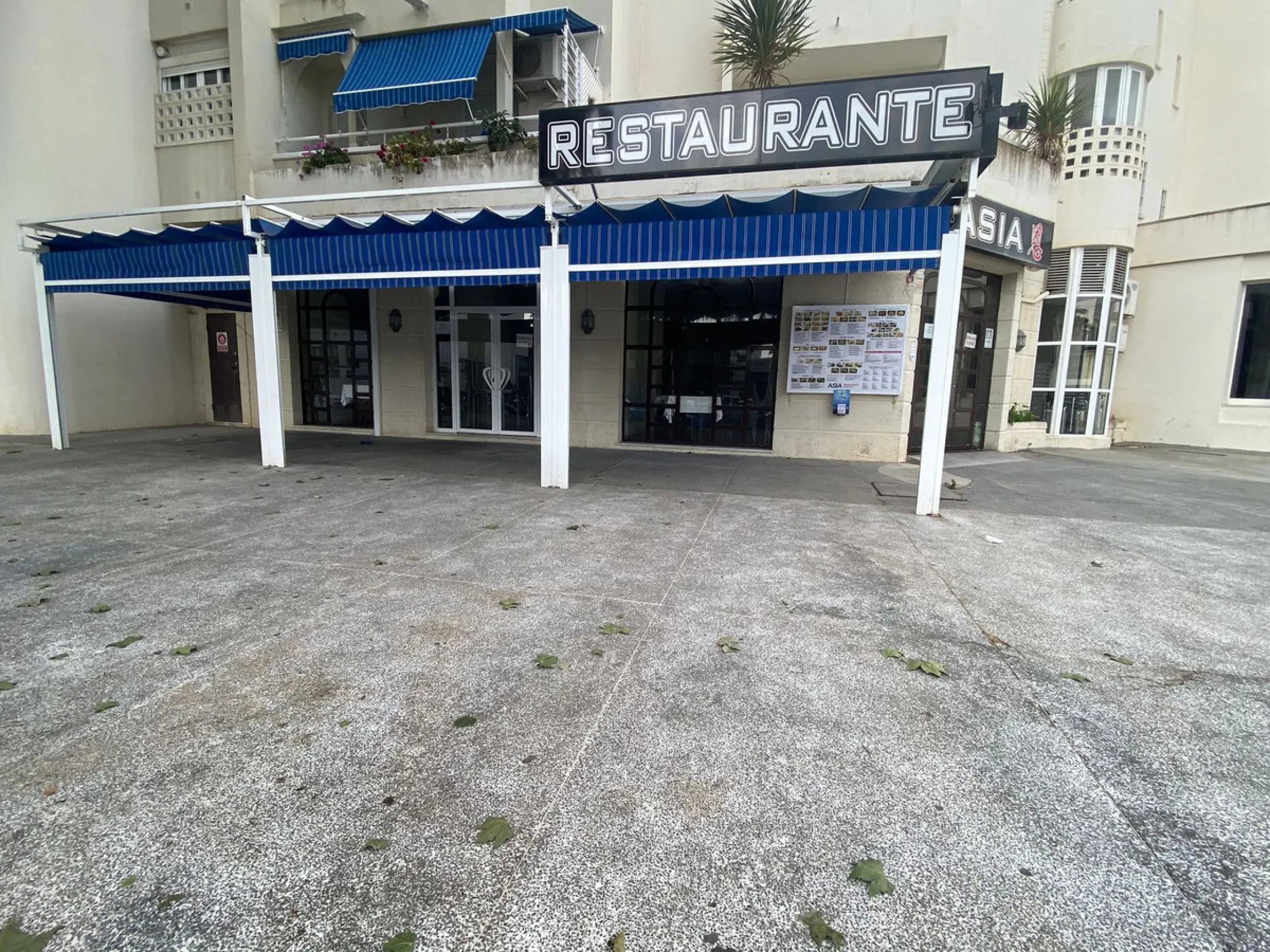 Operating Restaurant Just 1 Minute from the Beach – Excellent Investment Opportunity