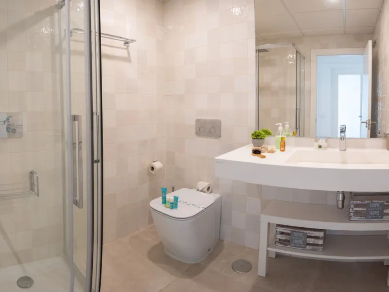 UNIQUE INVESTMENT OPPORTUNITY – 5 TOURIST APARTMENTS IN THE HEART OF MÁLAGA