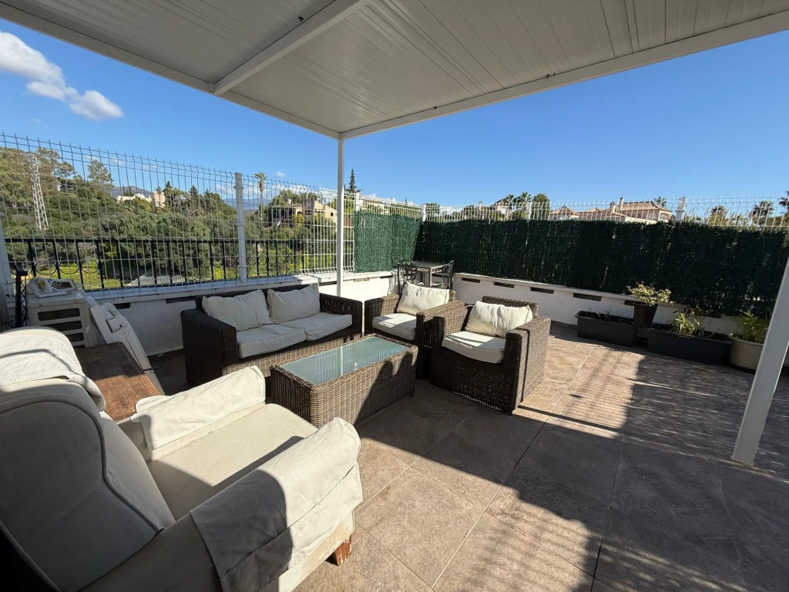 Cosy townhouse 3bed 3bath in Estepona, near Laguna Village.