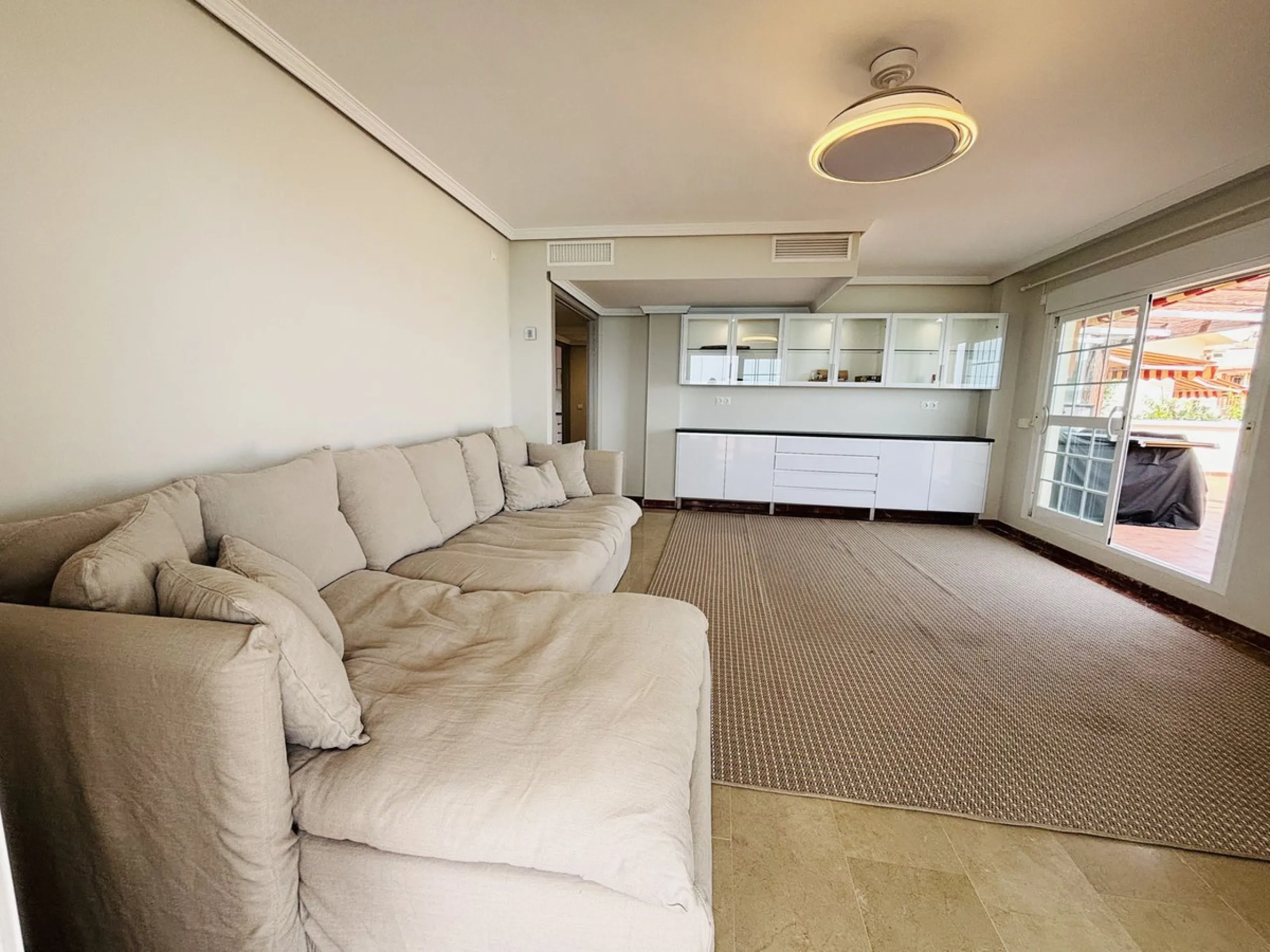 Stunning 3-Bedroom Apartment with Panoramic Sea Views in Prime Beachfront Location in Torrequebrada, Benalmadena.